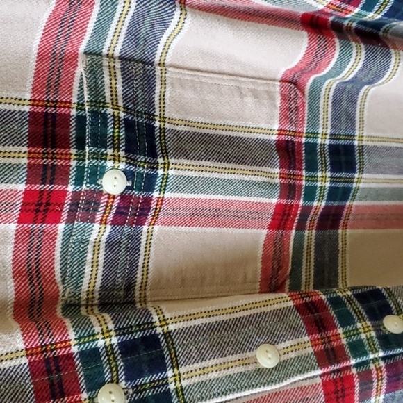 Gap blue red plaid flannel button down Size xl nice med weight - Picture 5 of 11
